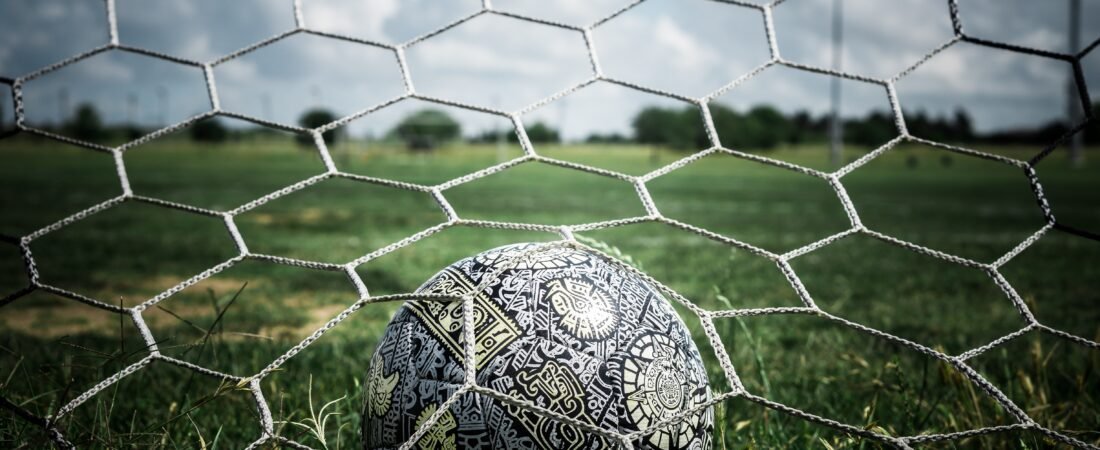 Guess the Player by Nationality, Club, Position & Shirt Number – Quiz